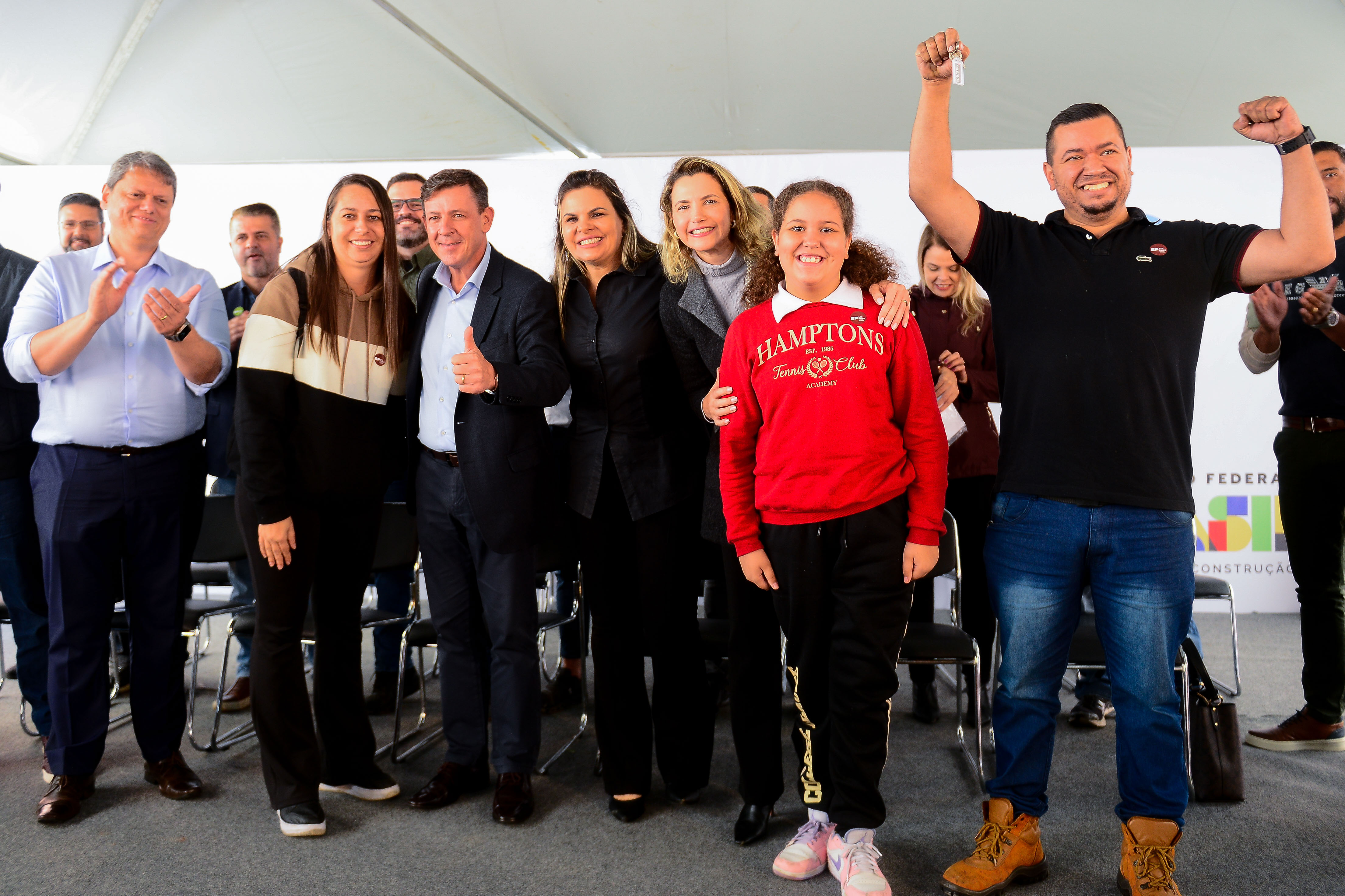 Prefeitura de São Bernardo e Governo do Estado entregam 290 moradias no Cooperativa